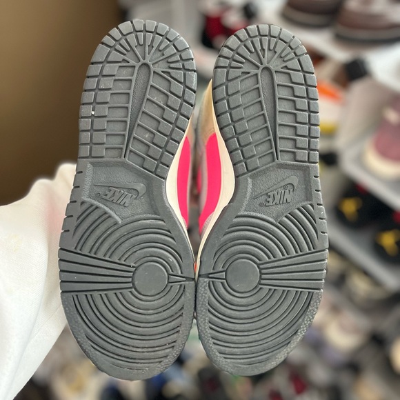 Vintage 2007 Nike Dunk Low, Womens 7, Medium Grey Laser Pink Tweed - Picture 11 of 12